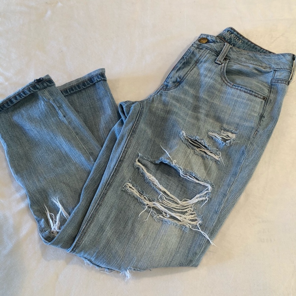 American Eagle Tomgirl Style Ripped Jeans - Picture 6 of 13